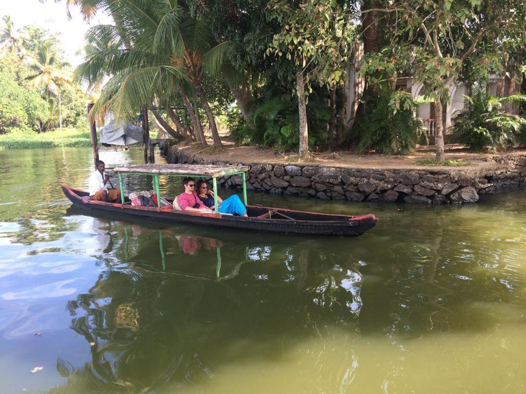 Golden Beach Home Stay Alappuzha 외부 사진